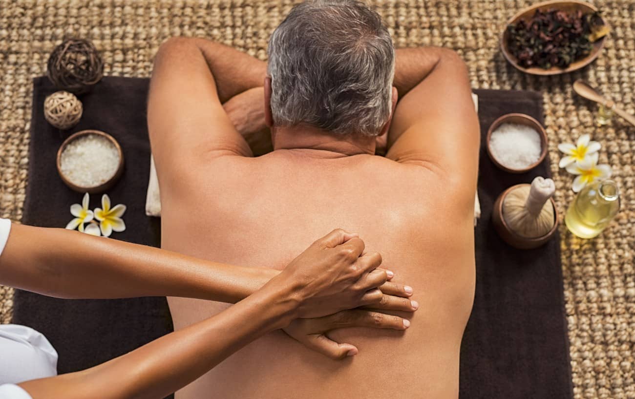 What Is An Ayurvedic Massage & Why It’s Amazing