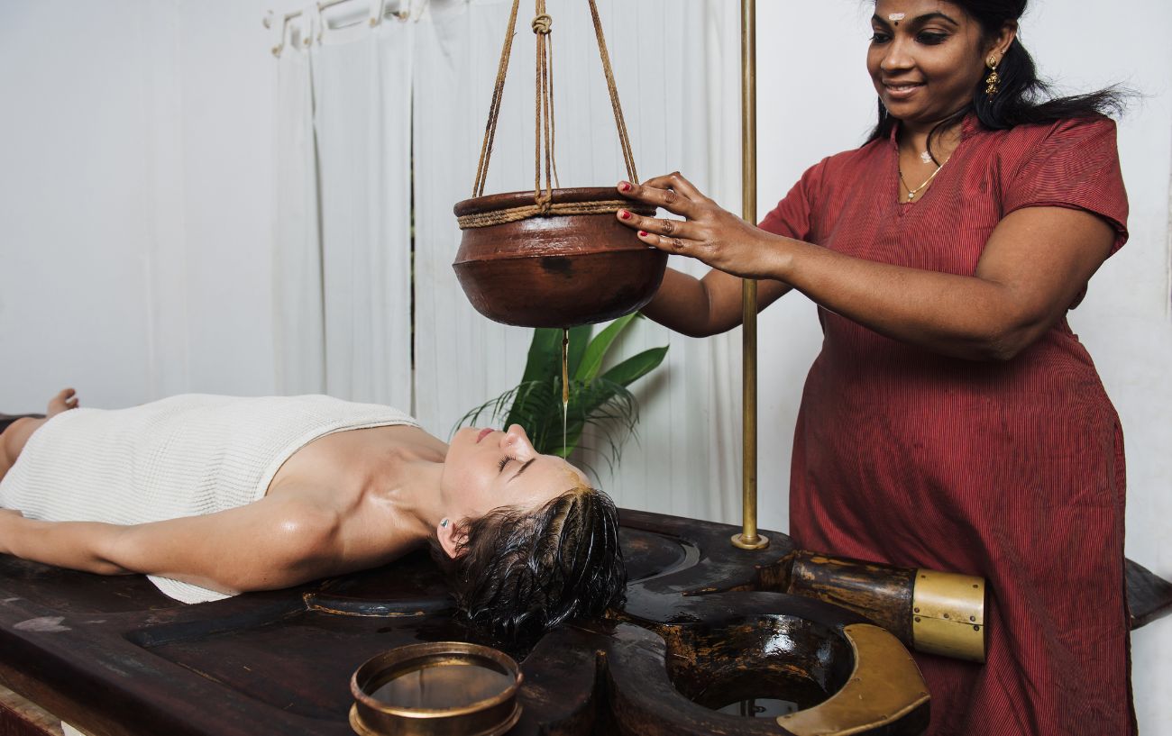 Ayurvedic Spa Bliss: Your First Visit Decoded – What to Expect and Delight In