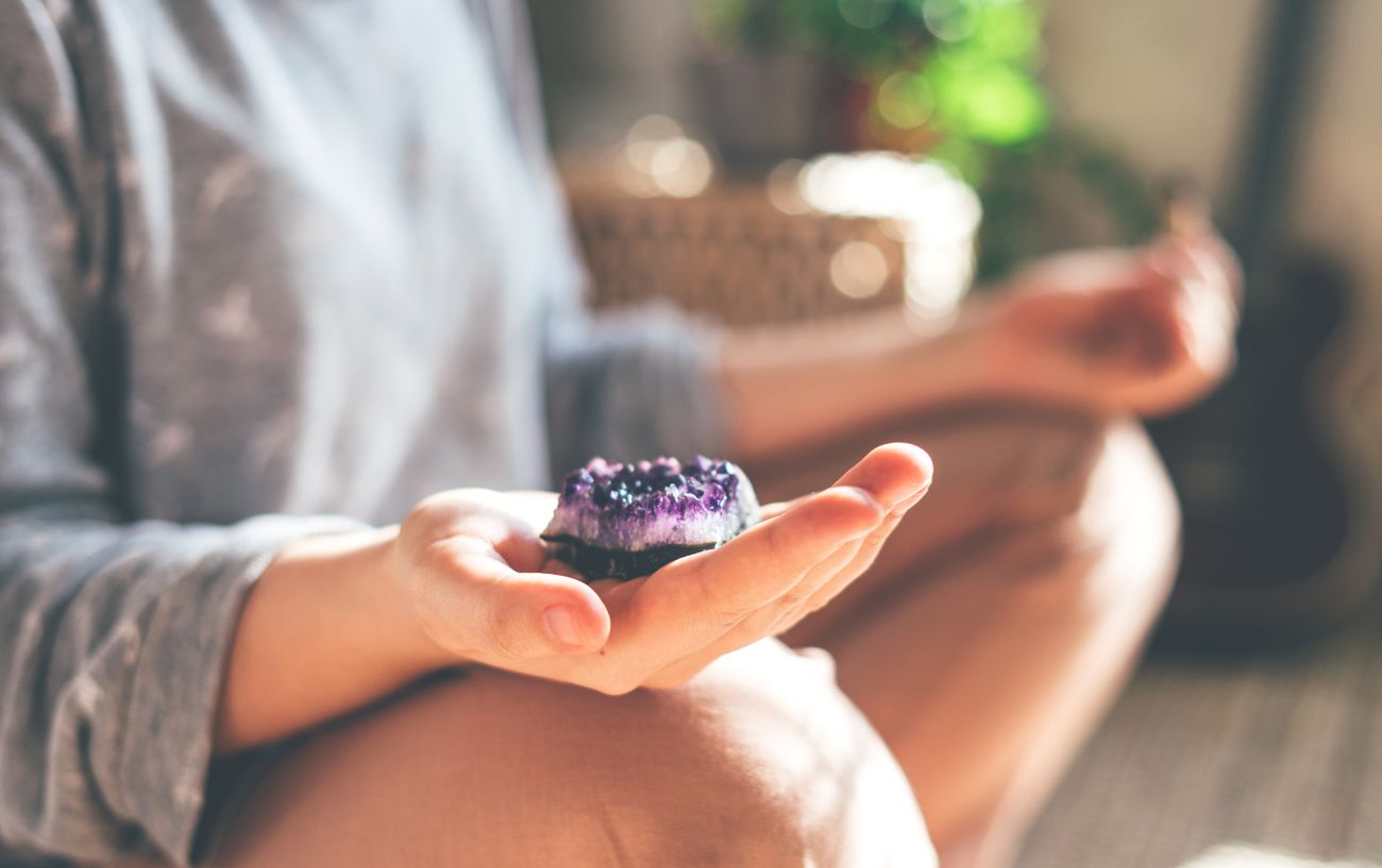 How To Meditate With Crystals For Spiritual Connection