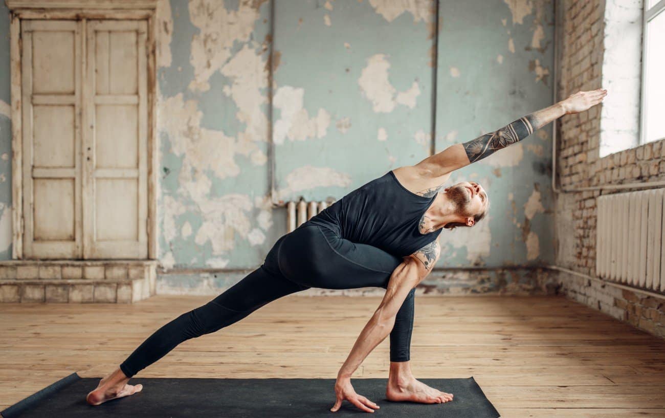 The Best Men’s Yoga Clothes 2023 | 12 Essential Items