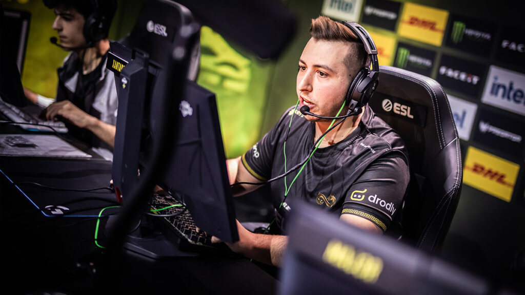 XANTARES at an ESL Challenger event