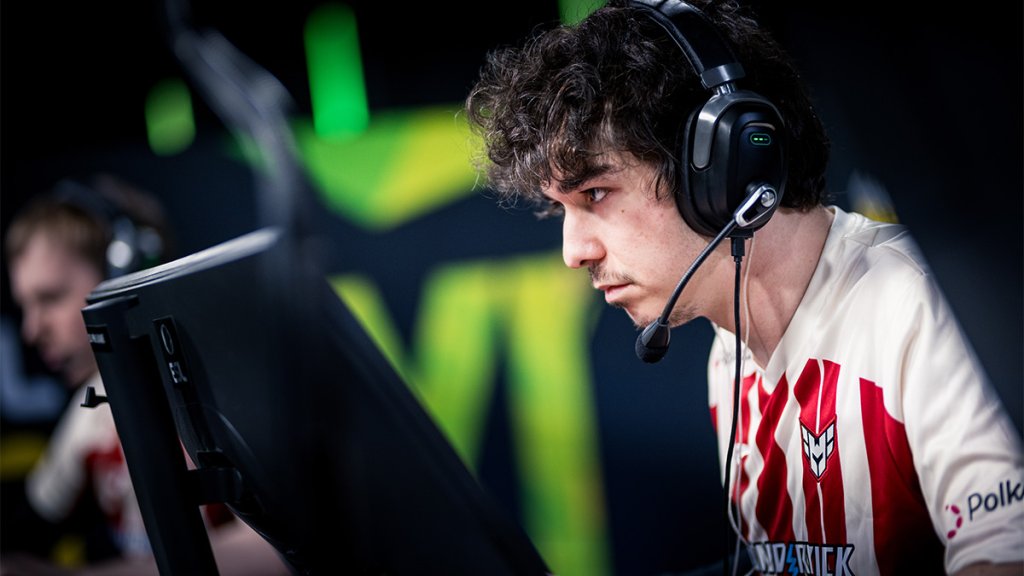 xfl0ud at ESL Pro League S21