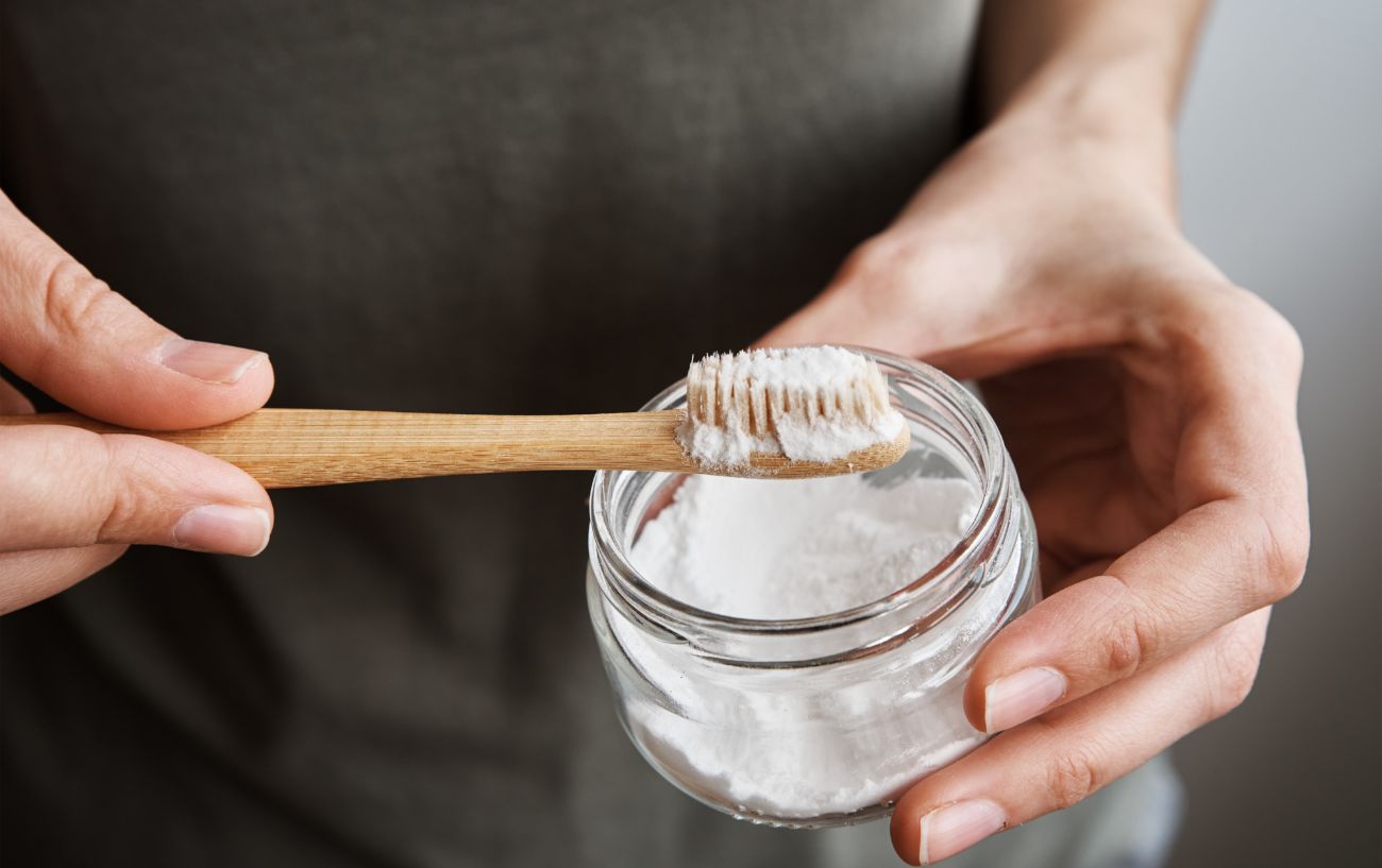 Your Guide To An Ayurvedic Oral Hygiene Routine: 6 Daily Rituals For Tooth & Gum Vitality